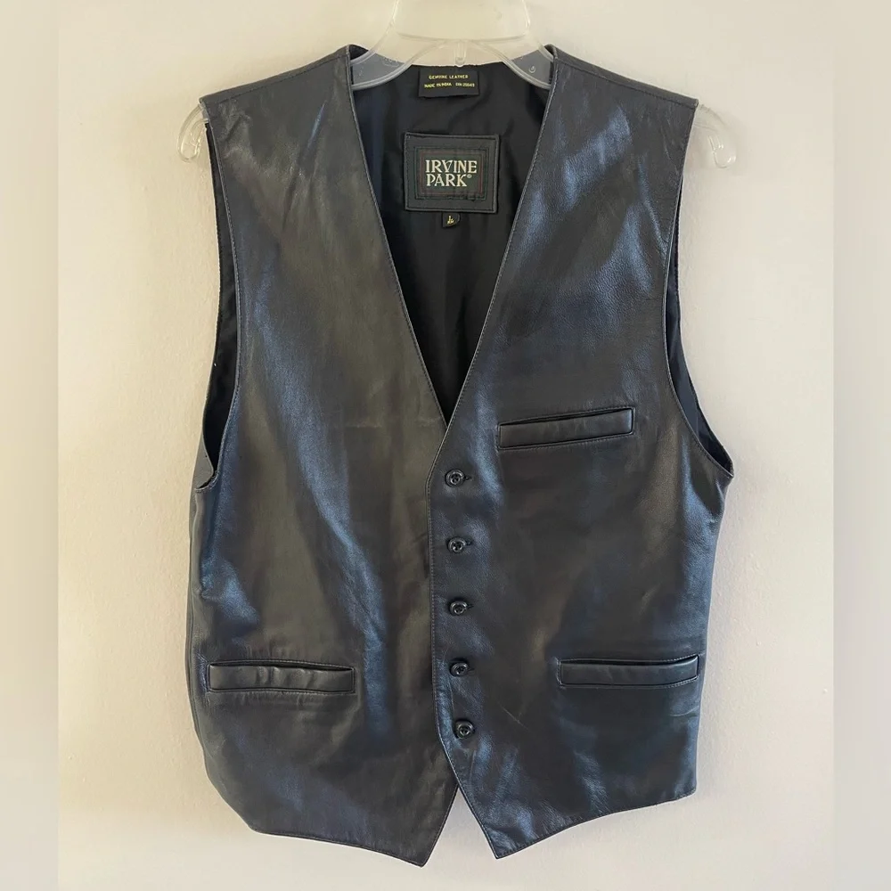 VINTAGE Irvine Park genuine leather mens motorcycle vest size L